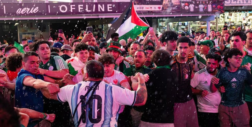 Incidentes en Nueva York: hinchas argentinos se pelearon con argelinos en Time Square
